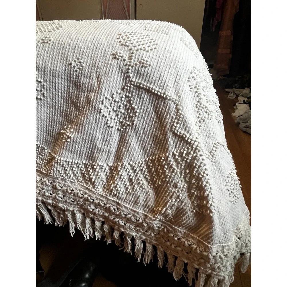Bates Martha Washington Choice White Hobnail Chenille Bedspread King- Grannycore